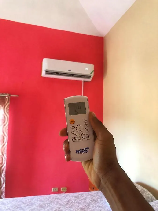 مونتيغو باي Yaad Hostel