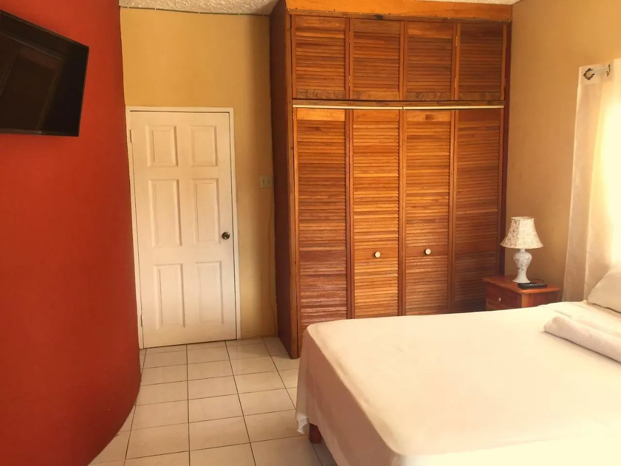 Yaad Hostel Montego Bay Jamaica